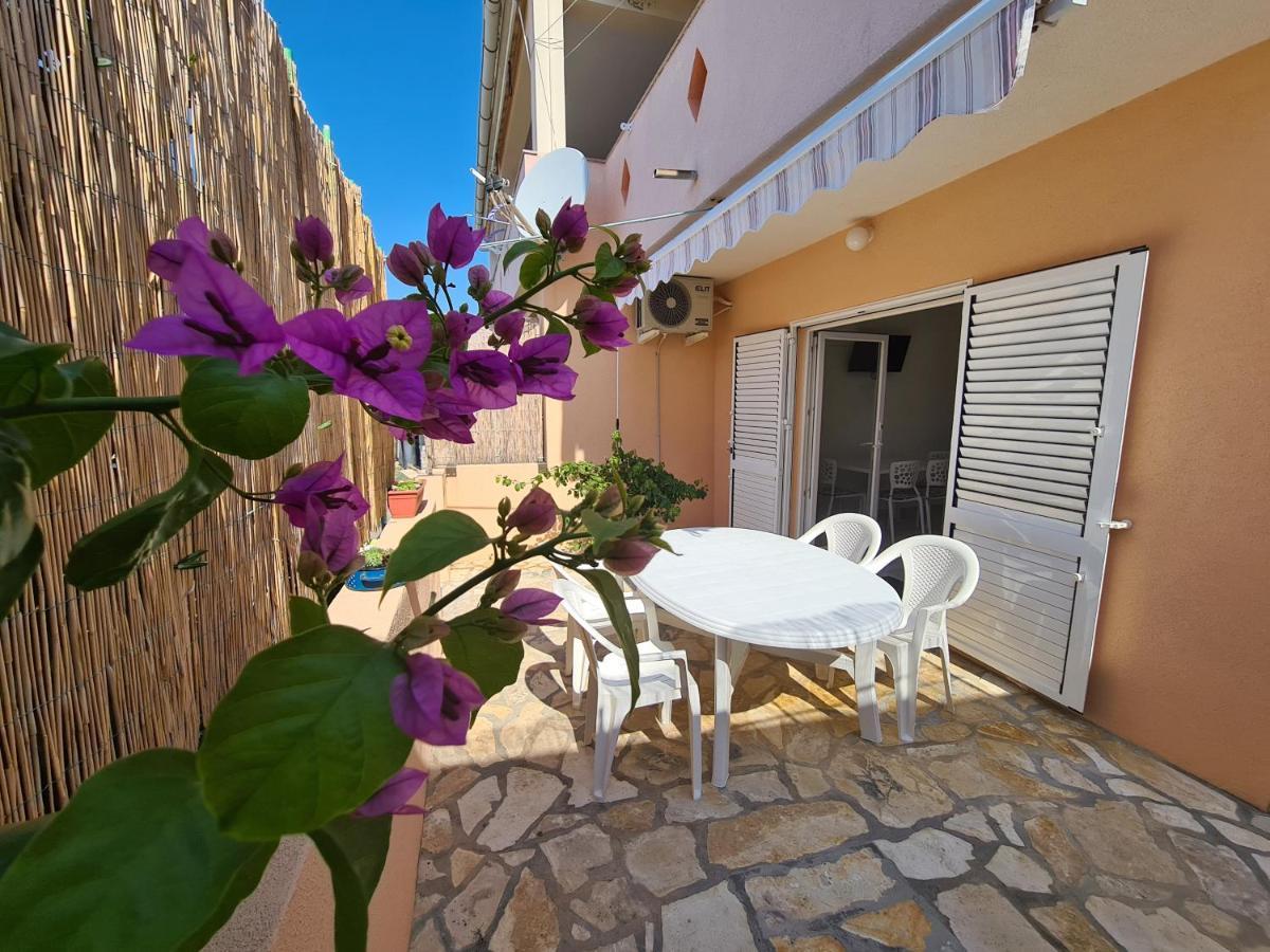 Apartments Barbati Kustići Dış mekan fotoğraf