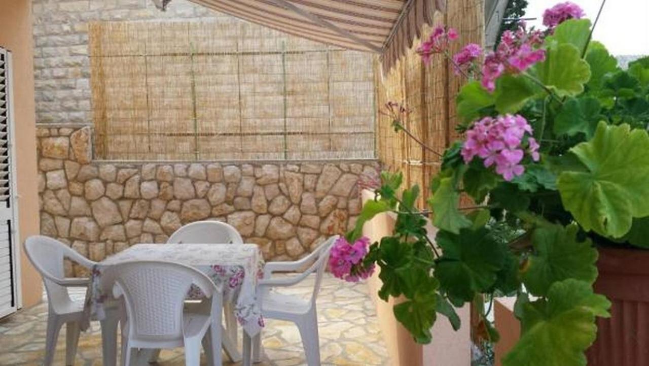 Apartments Barbati Kustići Dış mekan fotoğraf