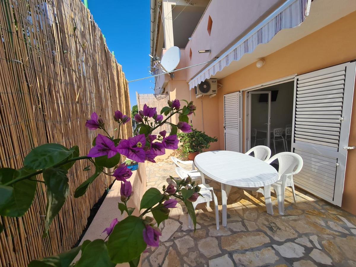Apartments Barbati Kustići Dış mekan fotoğraf